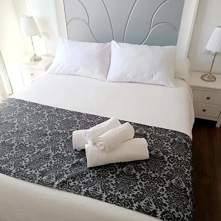 Casa Blanca Homestay *