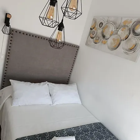 Casa Blanca Homestay Seville