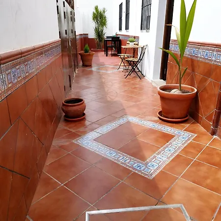 Homestay Casa Blanca *